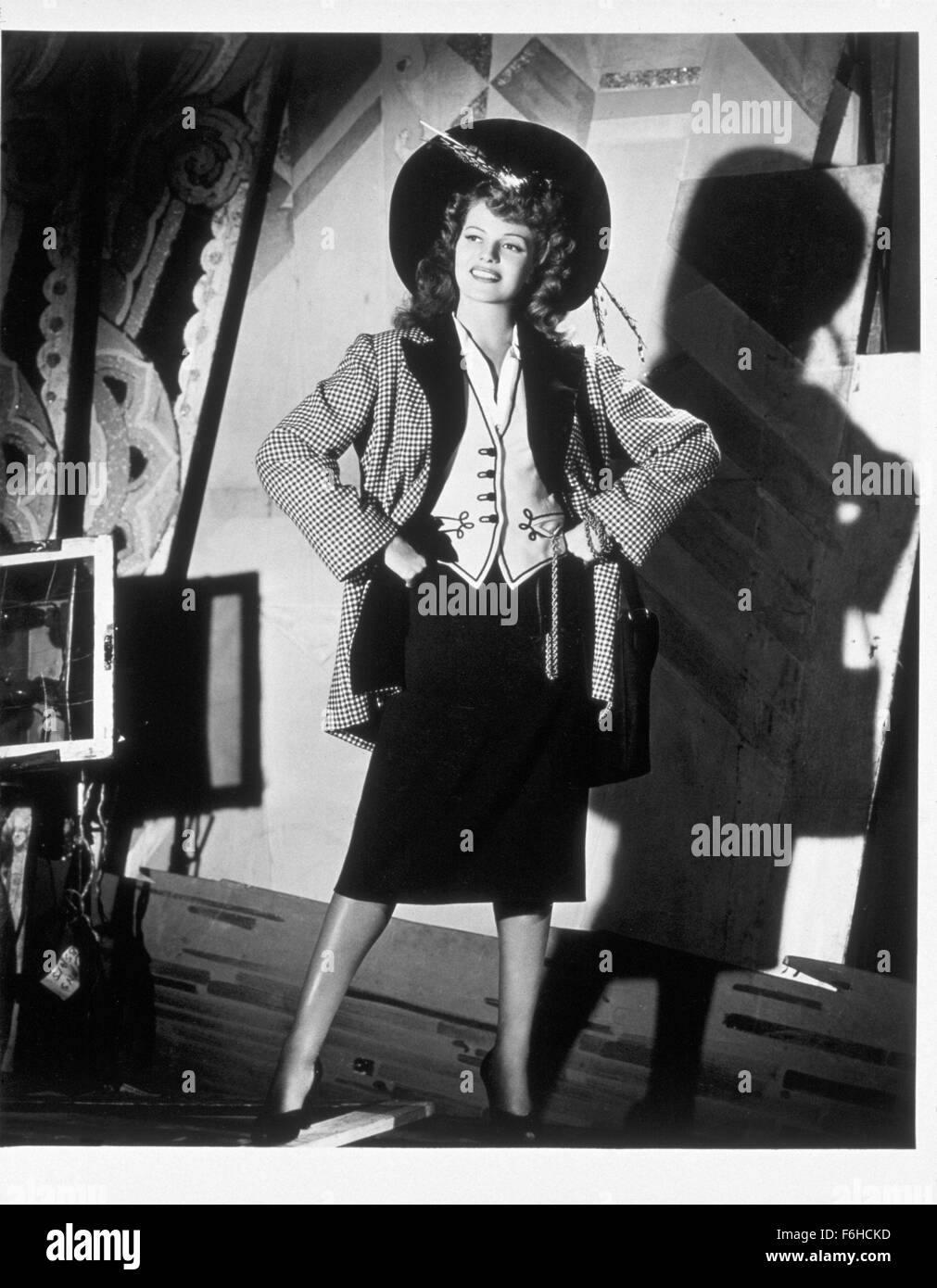 1944, Film Title: COVER GIRL, Director: CHARLES VIDOR, Studio: COLUMBIA, Pictured: RITA HAYWORTH. (Credit Image: SNAP) Stock Photo