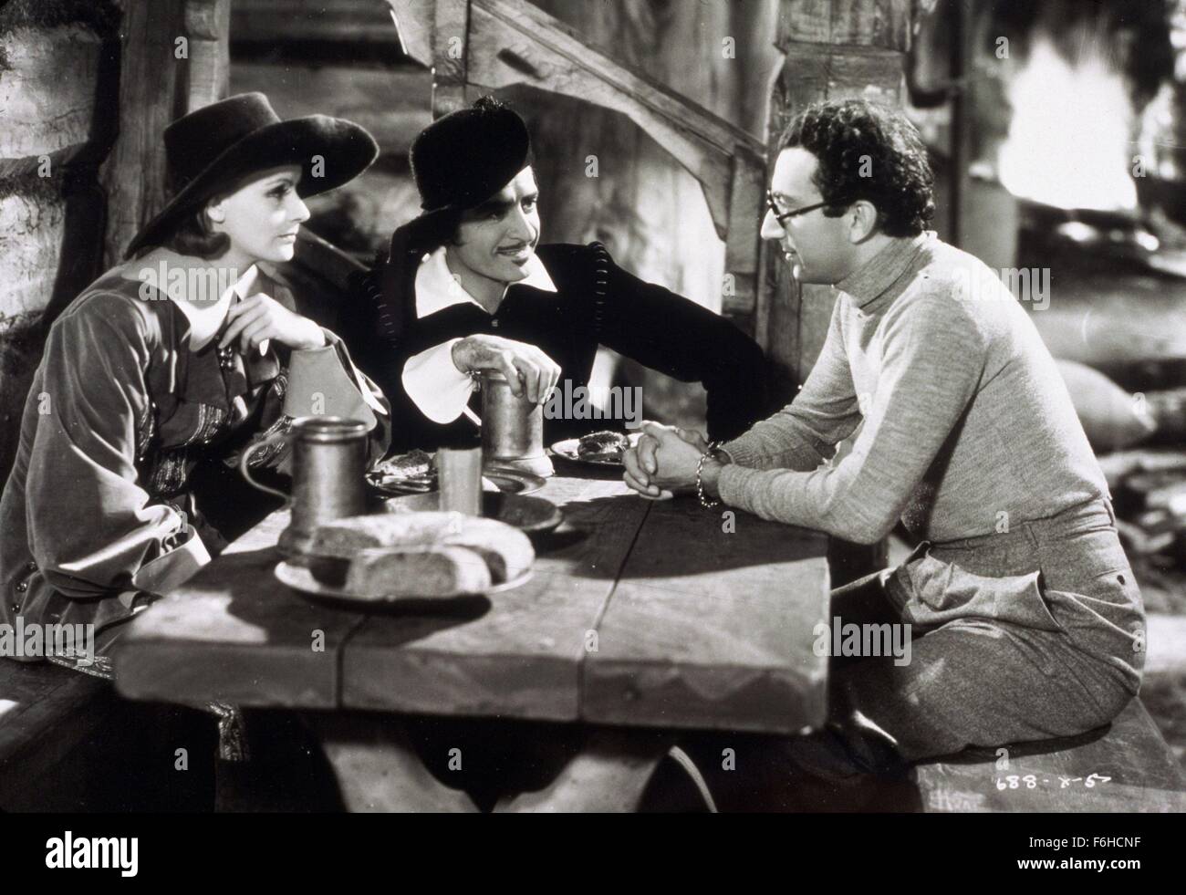 1933, Film Title: QUEEN CHRISTINA, Director: ROUBEN MAMOULIAN, Studio: MGM, Pictured: GRETA GARBO, JOHN GILBERT, ROUBEN MAMOULIAN. (Credit Image: SNAP) Stock Photo