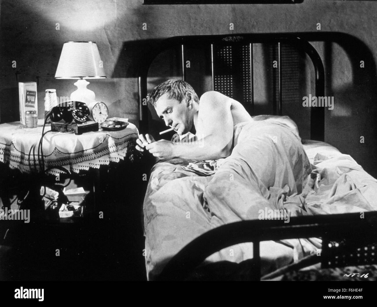 1963, Film Title: NIGHT TIDE, Director: CURTIS HARRINGTON, Studio: AMERICAN  INT'L, Pictured: ACCESSORIES, BARE CHEST, BED, BED (IN/ON), BODY PART,  CIGARETTE, CURTIS HARRINGTON, DENNIS HOPPER. (Credit Image: SNAP Stock  Photo - Alamy