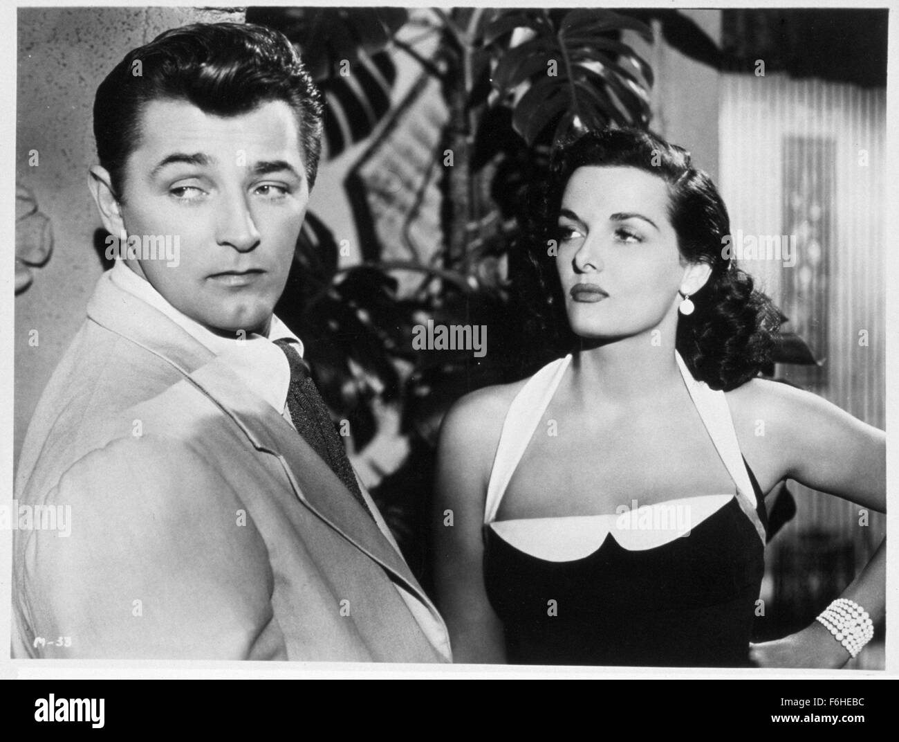 1952, Film Title: MACAO, Director: JOSEF VON STERNBERG, Studio: RKO, Pictured: ROBERT MITCHUM, JANE RUSSELL. (Credit Image: SNAP) Stock Photo