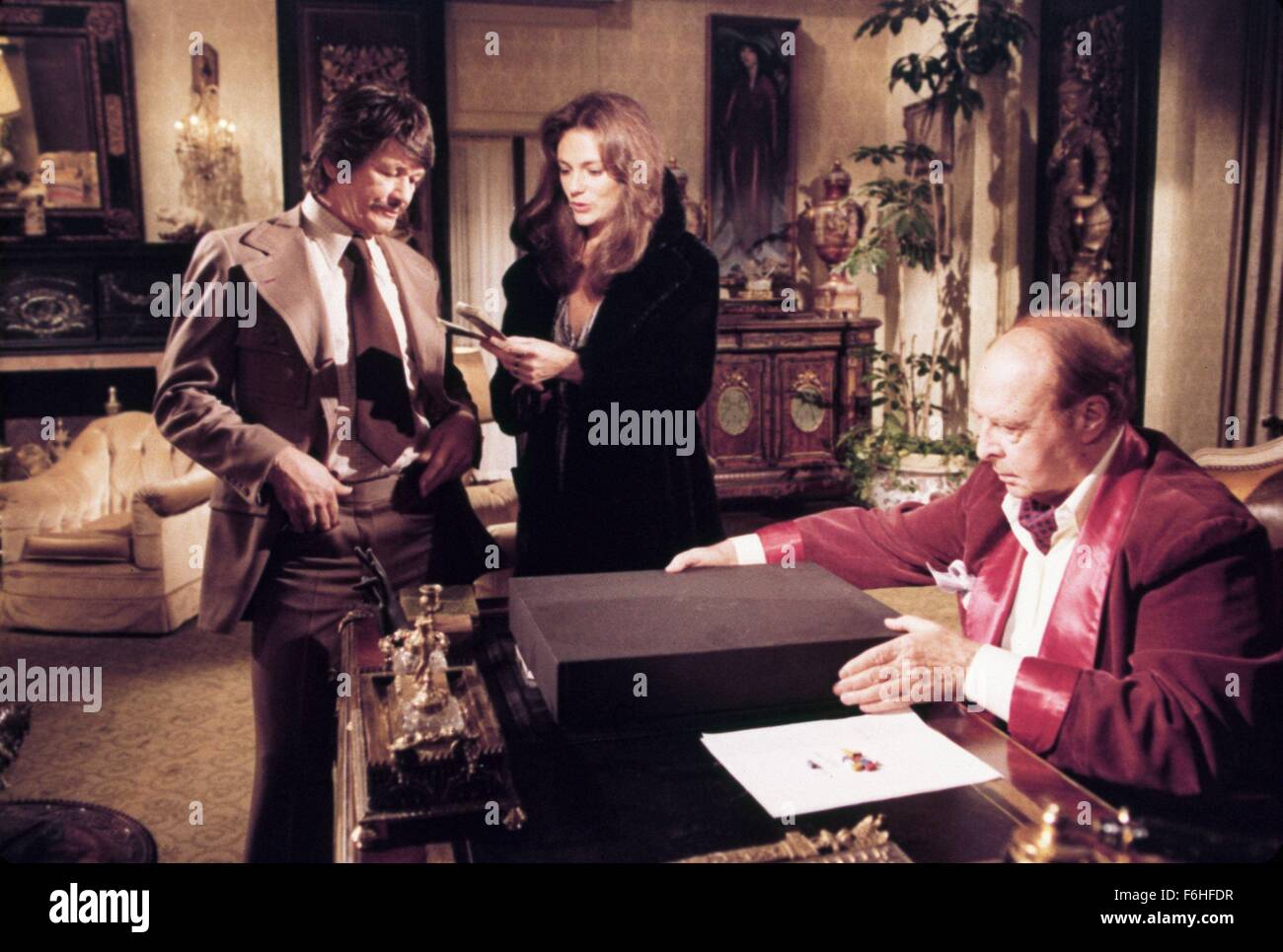 1976, Film Title: ST. IVES, Director: J LEE THOMPSON, Studio: WARNER, Pictured: JACQUELINE BISSET, CHARLES BRONSON, JOHN HOUSEMAN. (Credit Image: SNAP) Stock Photo