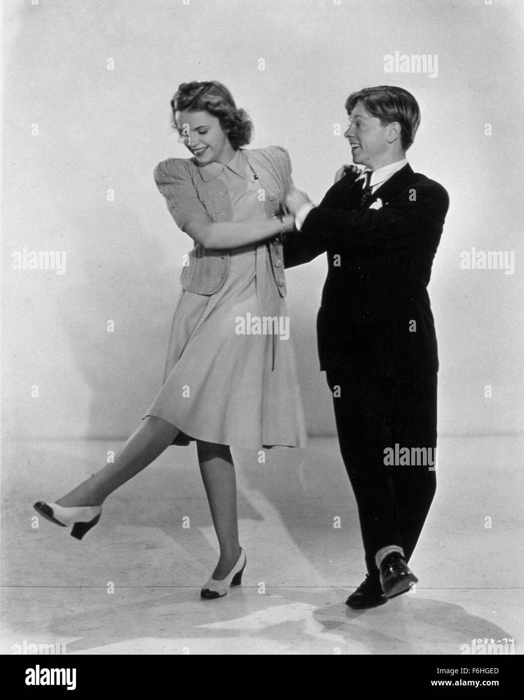 Busby berkeley babes Black and White Stock Photos & Images Alamy