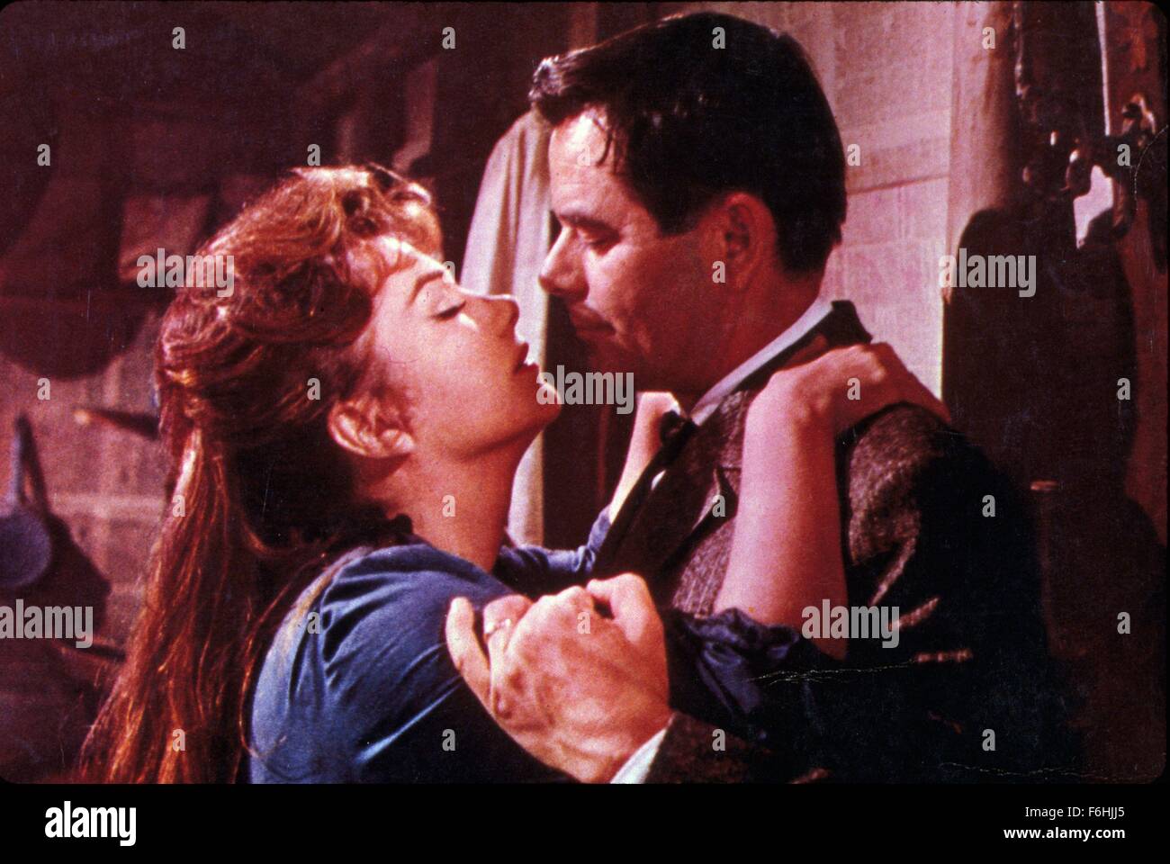 1960, Film Title: CIMARRON, Director: ANTHONY MANN, Studio: MGM, Pictured: ANNE BAXTER, GLENN FORD. (Credit Image: SNAP) Stock Photo