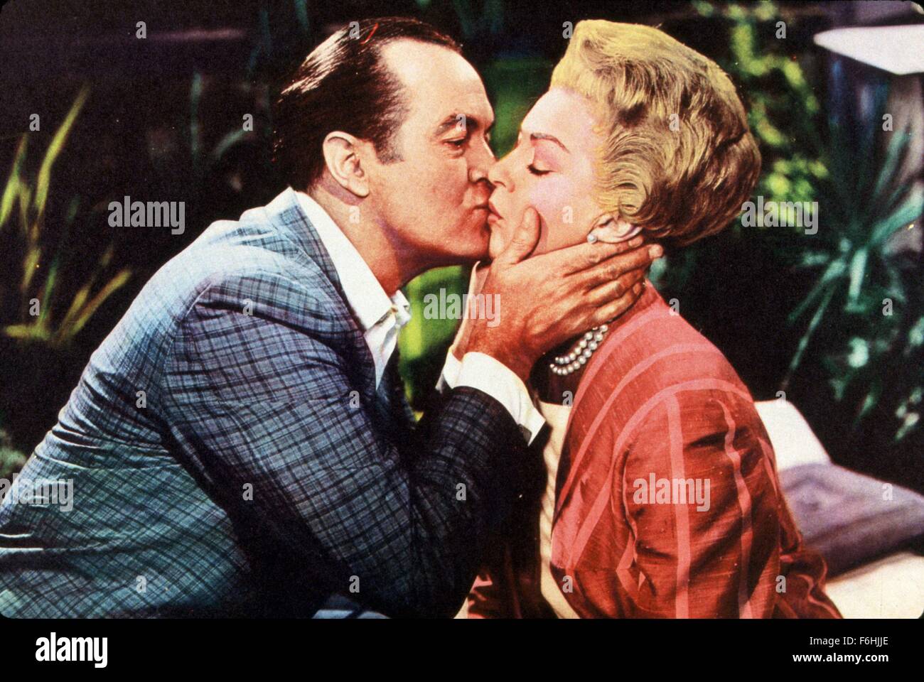 1961, Film Title: BACHELOR IN PARADISE, Director: JACK ARNOLD, Studio: MGM, Pictured: JACK ARNOLD, BOB HOPE. (Credit Image: SNAP) Stock Photo