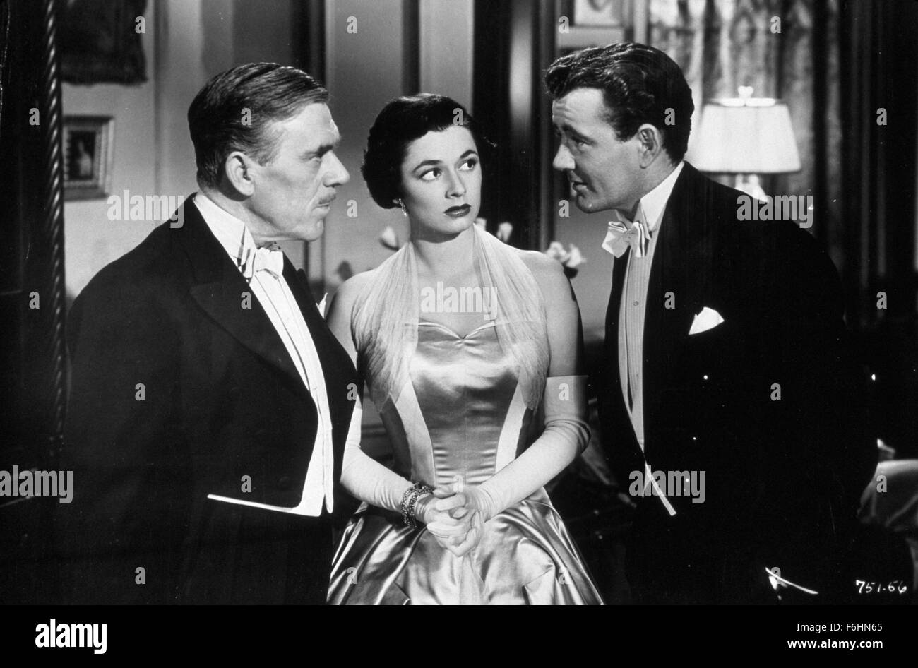 1951, Film Title: STRANGERS ON A TRAIN, Director: ALFRED HITCHCOCK, Studio: WARNER, Pictured: LEO G CARROLL, ALFRED HITCHCOCK, RUTH ROMAN. (Credit Image: SNAP) Stock Photo