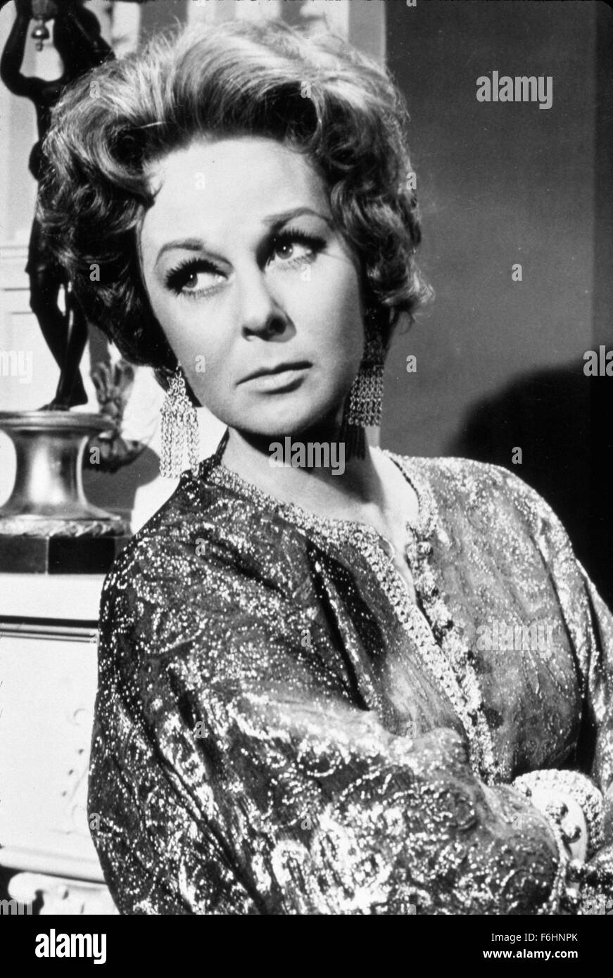 1967, Film Title: VALLEY OF THE DOLLS, Director: MARK ROBSON, Studio: FOX, Pictured: SUSAN HAYWARD. (Credit Image: SNAP) Stock Photo