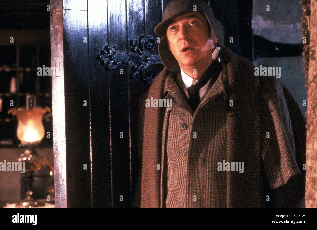 1988, Film Title: WITHOUT A CLUE, Director: THOM EBERHARDT, Pictured: MICHAEL CAINE, CHARACTER, THOM EBERHARDT. (Credit Image: SNAP) Stock Photo