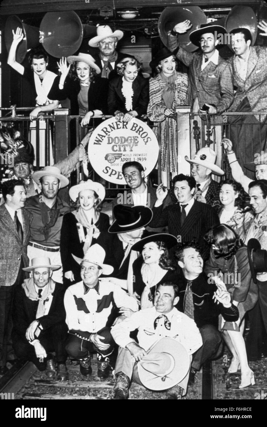1939, Film Title: DODGE CITY, Director: MICHAEL CURTIZ, Studio: WARNER, Pictured: MICHAEL CURTIZ, DODGE CITY, ENSEMBLE, ERROL FLYNN. (Credit Image: SNAP) Stock Photo