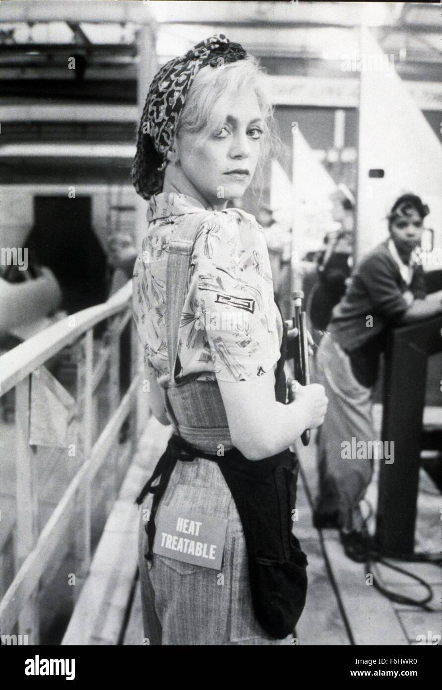 SWING SHIFT Goldie Hawn Kurt Russell Vintage Lobby Card 5 - Moviemem  Original Movie Posters