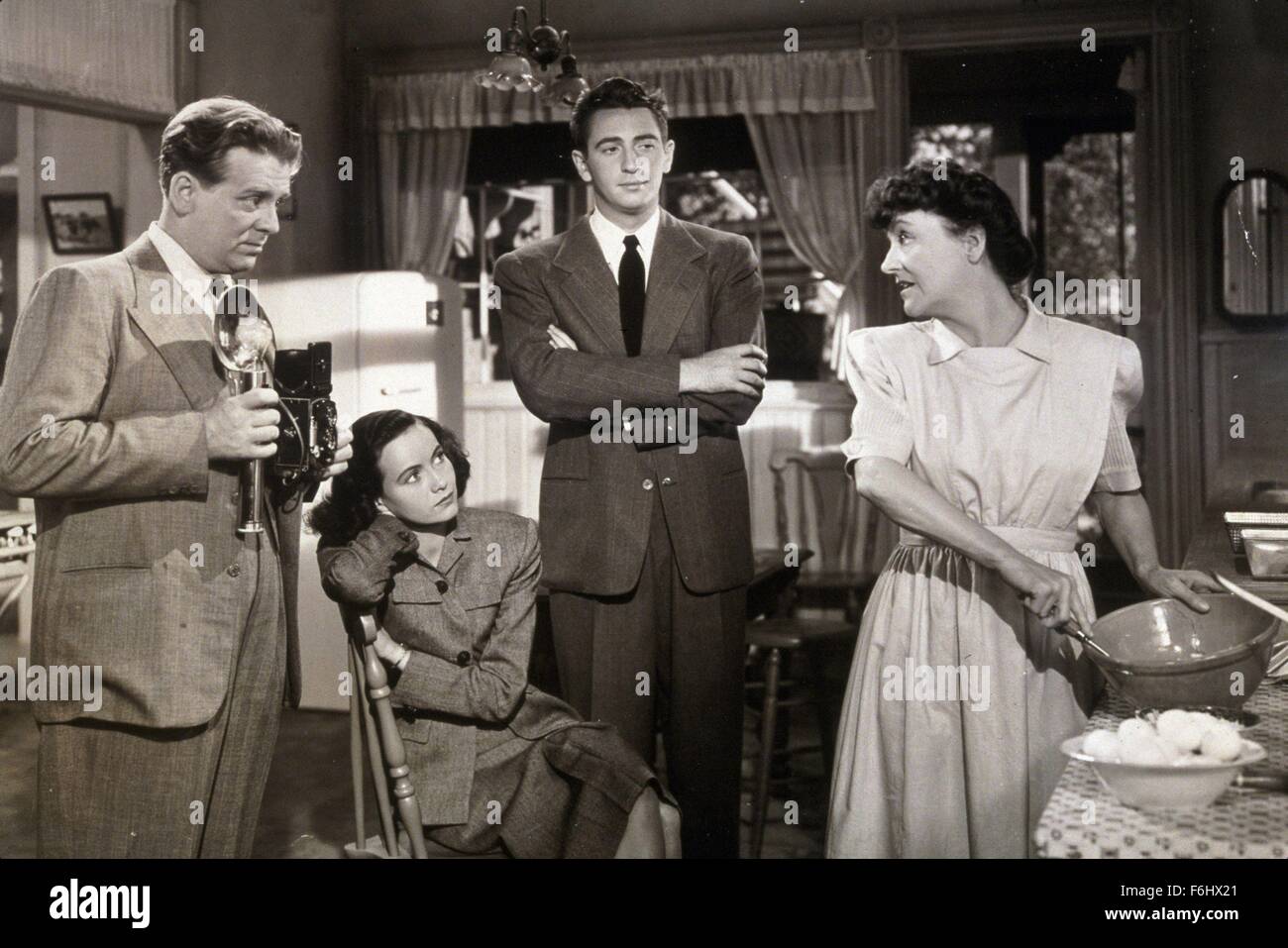 1943, Film Title: SHADOW OF A DOUBT, Director: ALFRED HITCHCOCK, Studio: SELZNICK, Pictured: MACDONALD CAREY, PATRICIA COLLINGE, WALLACE FORD, ALFRED HITCHCOCK. (Credit Image: SNAP) Stock Photo