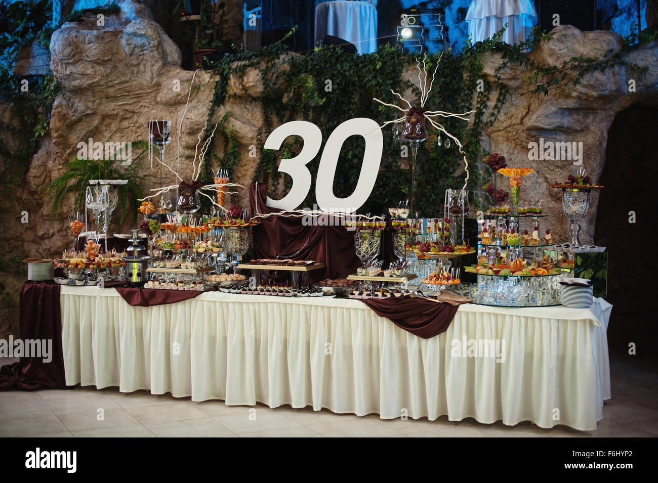 Birthday table decoration of 30th jubilee Stock Photo - Alamy