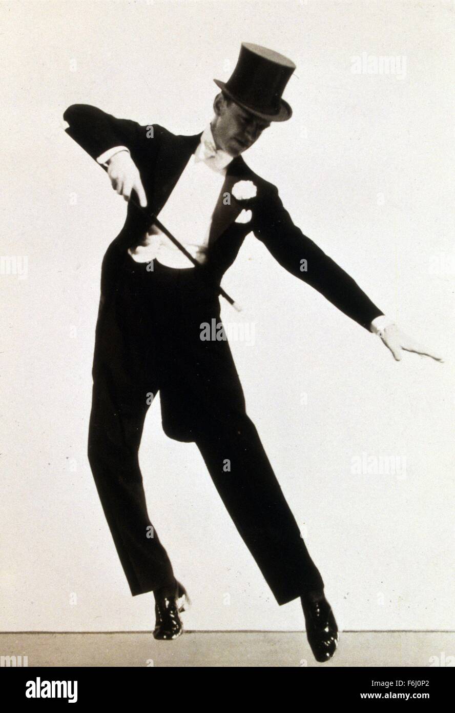 1935, Film Title: TOP HAT, Director: MARK SANDRICH, Studio: RKO, Pictured: FRED ASTAIRE, DANCING, DANCING MEN. (Credit Image: SNAP) Stock Photo