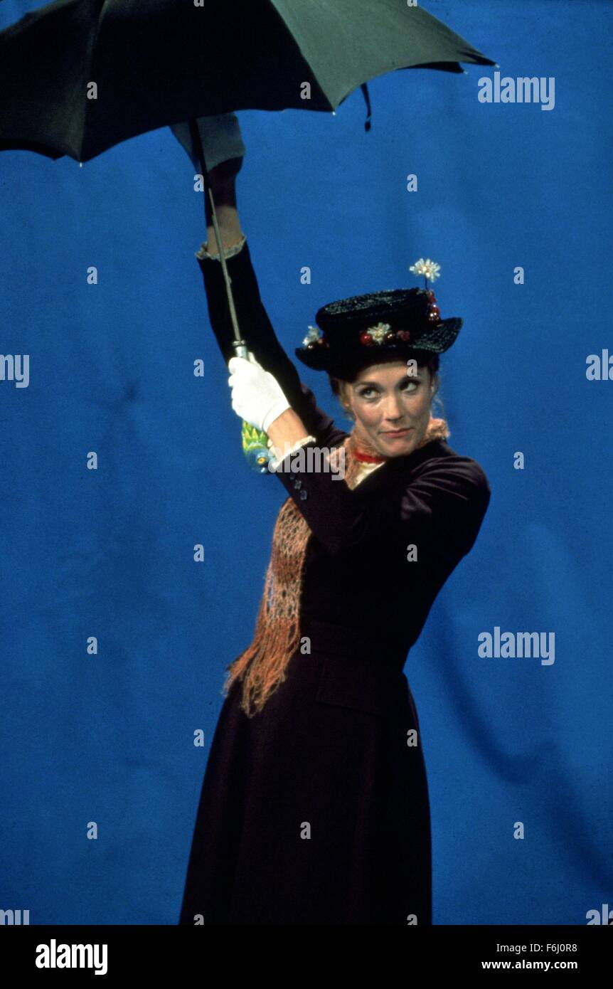 1964, Film Title: MARY POPPINS, Director: ROBERT STEVENSON, Pictured: 1964,  JULIE ANDREWS, AWARDS - ACADEMY, BEST ACTRESS. (Credit Image: SNAP Stock  Photo - Alamy