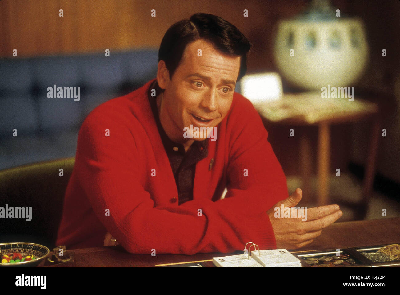 Aug 26, 2002; Hollywood, CA, USA; Actor GREG KINNEAR as Bob Crane stars in the drama 'Auto Focus' directed by Paul Schrader. A story about 'Hogan's Heroes' star Bob Crane and his friendship with John Carpenter. Stock Photo