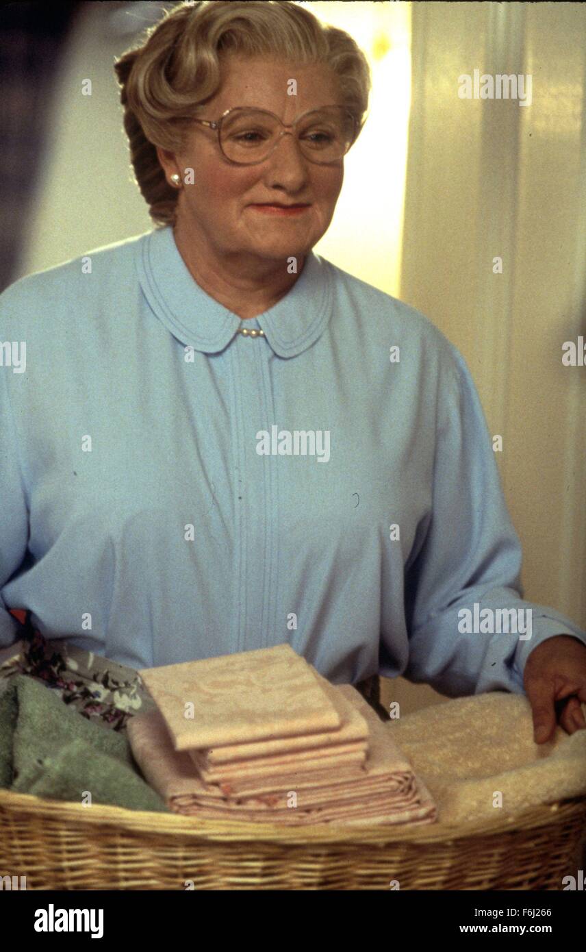 1993, Film Title: MRS. DOUBTFIRE, Director: CHRIS COLUMBUS, Studio: FOX, Pictured: CLOTHING, CHRIS COLUMBUS, DRAG. (Credit Image: SNAP) Stock Photo