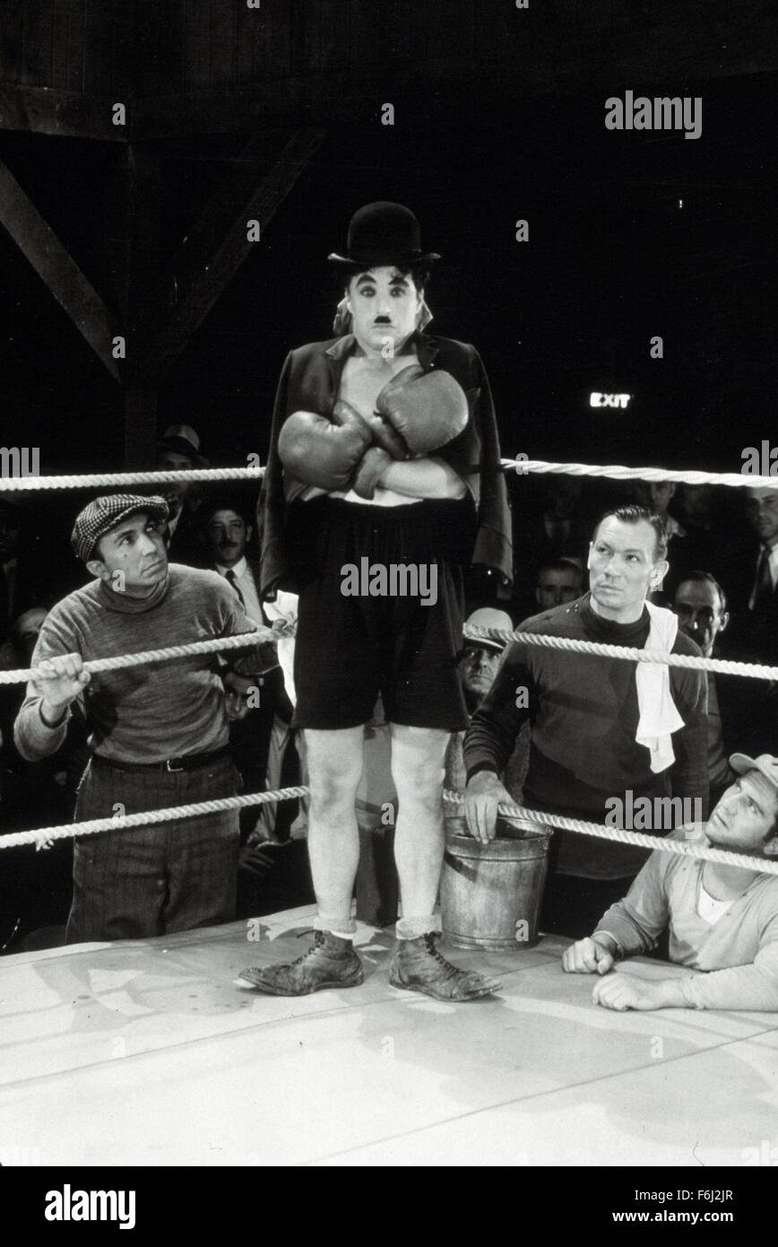 1931, Film Title: CITY LIGHTS, Director: CHARLES CHAPLIN, Studio: UNITED  ARTISTS, Pictured: BOXING, CHARLES CHAPLIN, SPORT. (Credit Image: SNAP  Stock Photo - Alamy