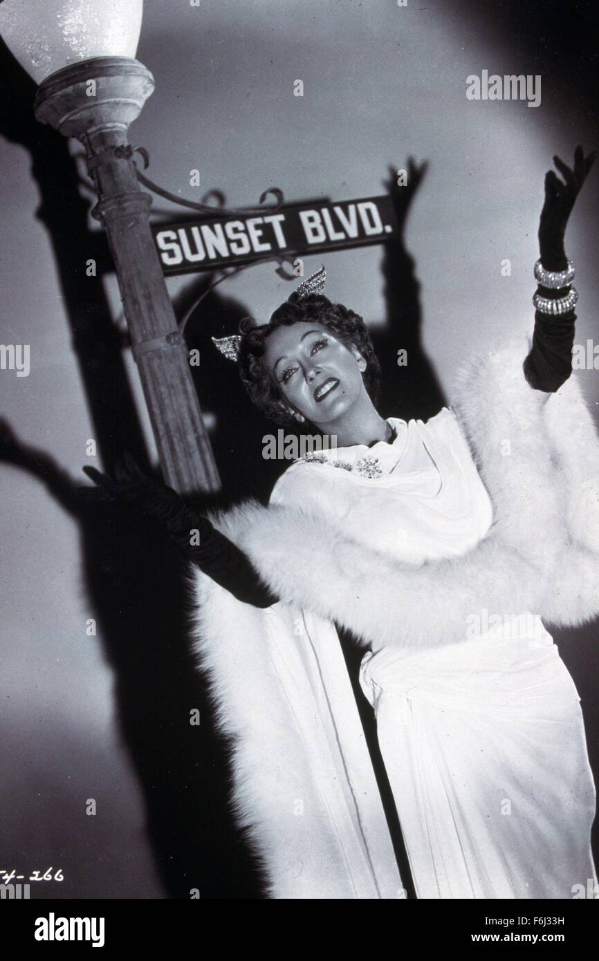 1950, Film Title: SUNSET BOULEVARD, Director: BILLY WILDER, Studio: PARAMOUNT, Pictured: GLORIA SWANSON. (Credit Image: SNAP) Stock Photo