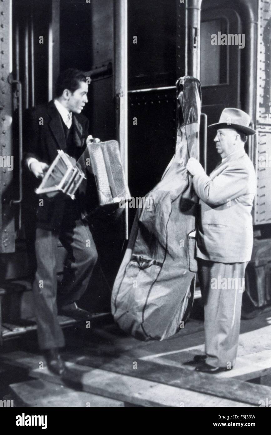 1951, Film Title: STRANGERS ON A TRAIN, Director: ALFRED HITCHCOCK, Studio: WARNER, Pictured: FARLEY GRANGER, ALFRED HITCHCOCK. (Credit Image: SNAP) Stock Photo
