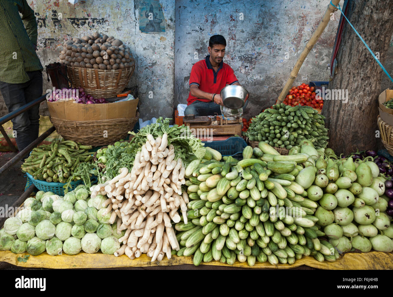 Indian vegetable vendor hires stock photography and images Alamy