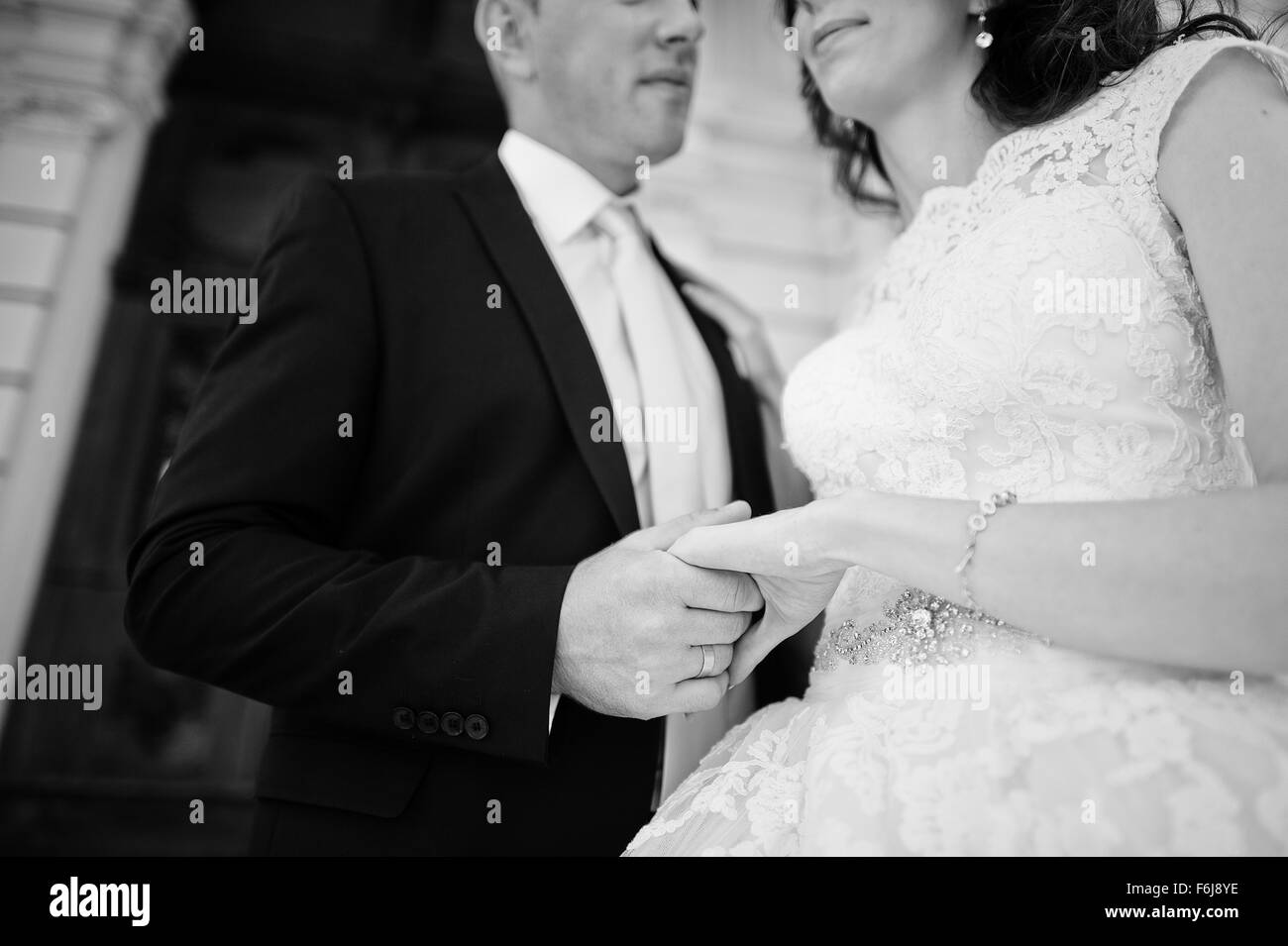 Portrait of wedding couple close up Stock Photo - Alamy