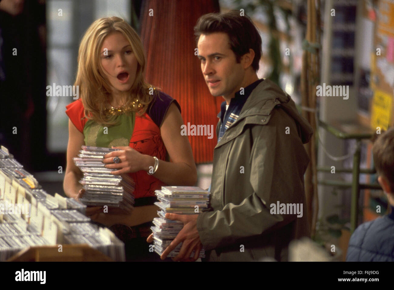 Jan 17, 2003; Washington, USA;Actress JULIA STILES stars as Becky and JASON LEE as Paul Coleman in 'A Guy Thing.' Stock Photo
