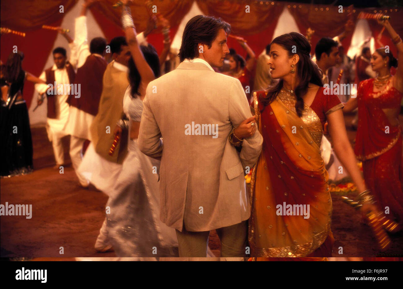 Bollywood movie hi-res stock photography and images - Alamy, image size:1300x934