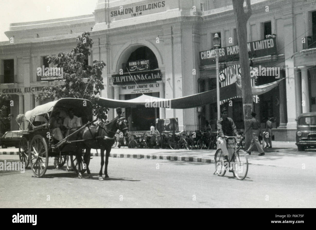 A cart, Lahore, Pakistan Stock Photo Alamy