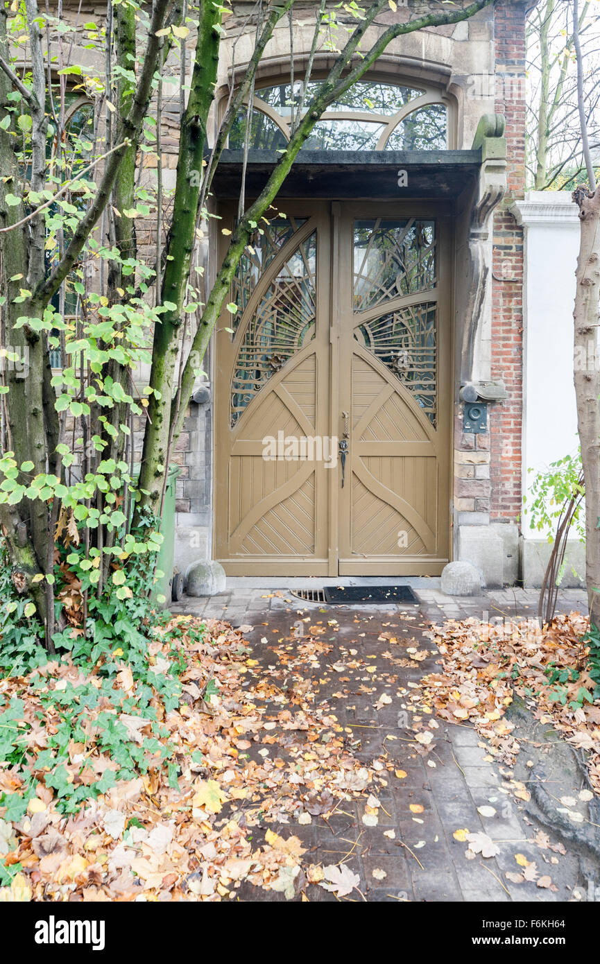 Belgium, Antwerp, Art nouveau door - Cogels Osylei Stock Photo