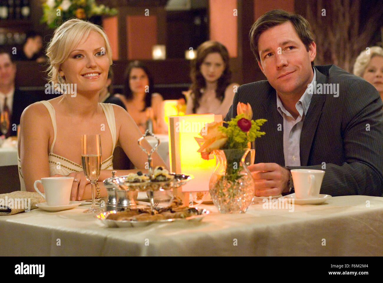 27 dresses movie hi-res stock photography and images - Page 2 - Alamy