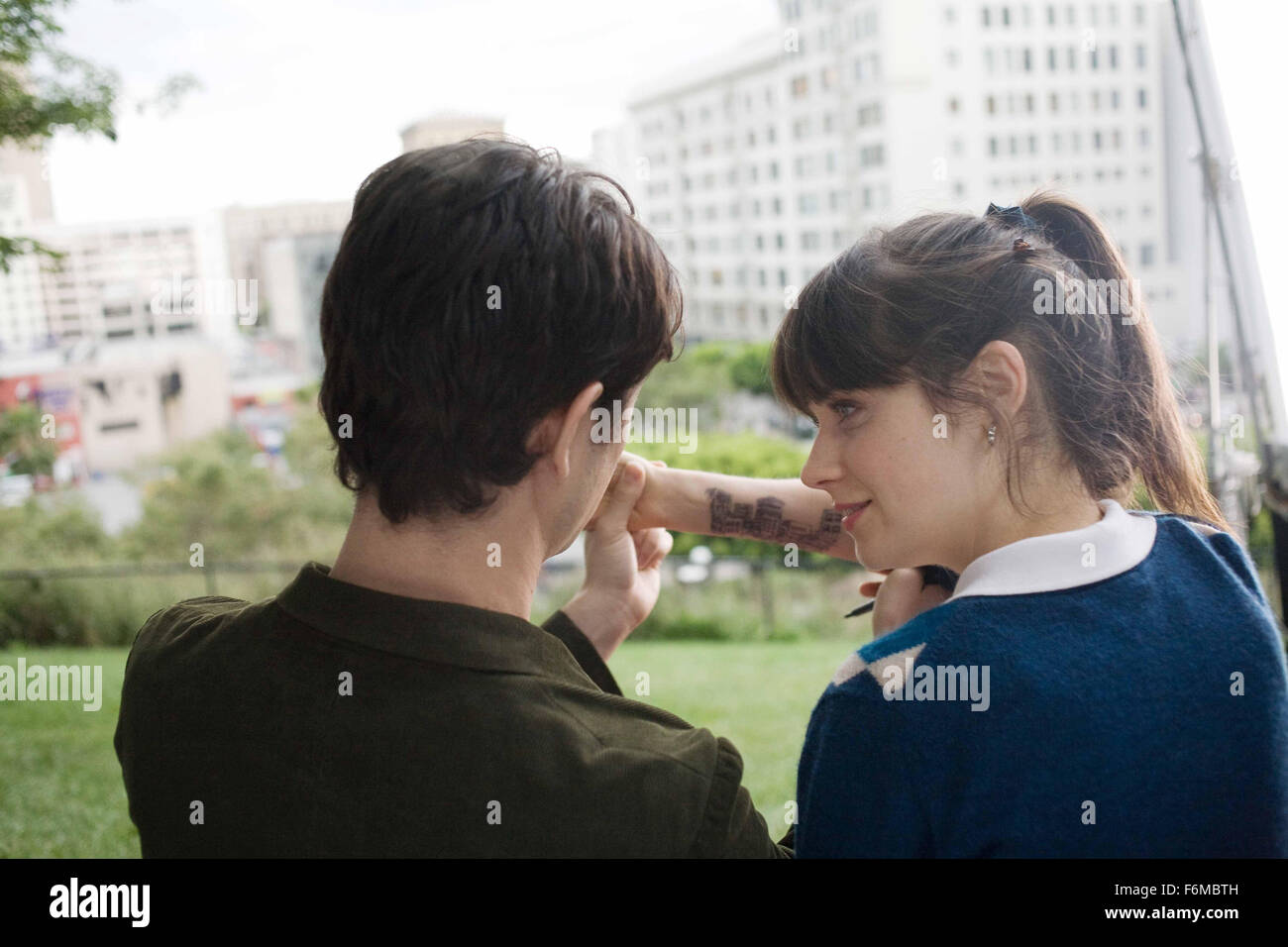500 days of summer film hi-res stock photography and images - Alamy