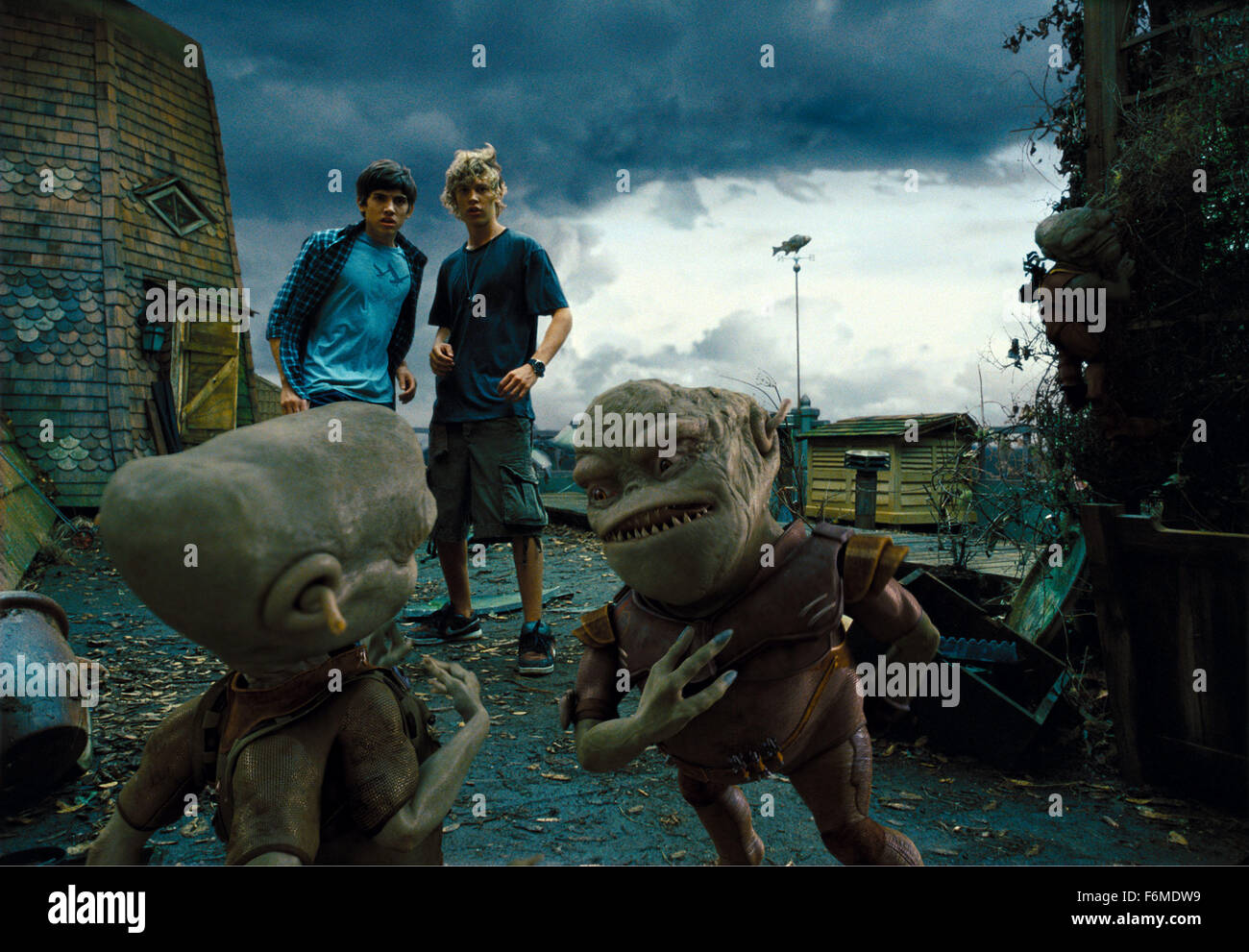 Aliens in the attic hires stock photography and images Alamy