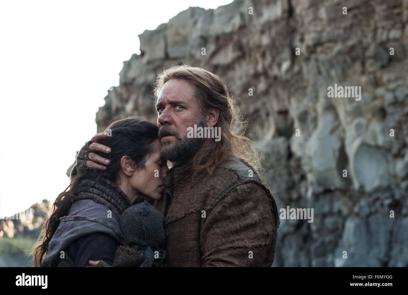 RELEASE DATE: March 28, 2014 TITLE: Noah STUDIO: Paramount Pictures DIRECTOR: Darren Aronofsky PLOT: The Biblical Noah suffers visions of an apocalyptic deluge and takes measures to protect his family from the coming flood PICTURED: RUSSELL CROWE as Noah and JENNIFER CONNELLY as Naameh (Credit: c Paramount/Entertainment Pictures) Stock Photo