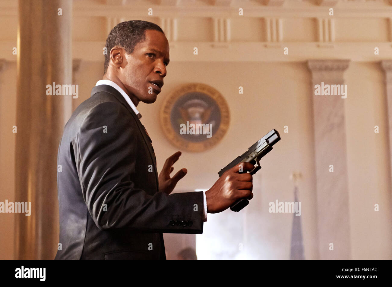 RELEASE DATE: June 28, 2013 TITLE: White House Down STUDIO: Columbia Pictures DIRECTOR: Roland Emmerich PLOT: A Secret Service agent is tasked with saving the life of the U.S. President after the White House is overtaken by a paramilitary group PICTURED: JAMIE FOXX as President James Sawyer (Credit: c Columbia Pictures/Entertainment Pictures) Stock Photo