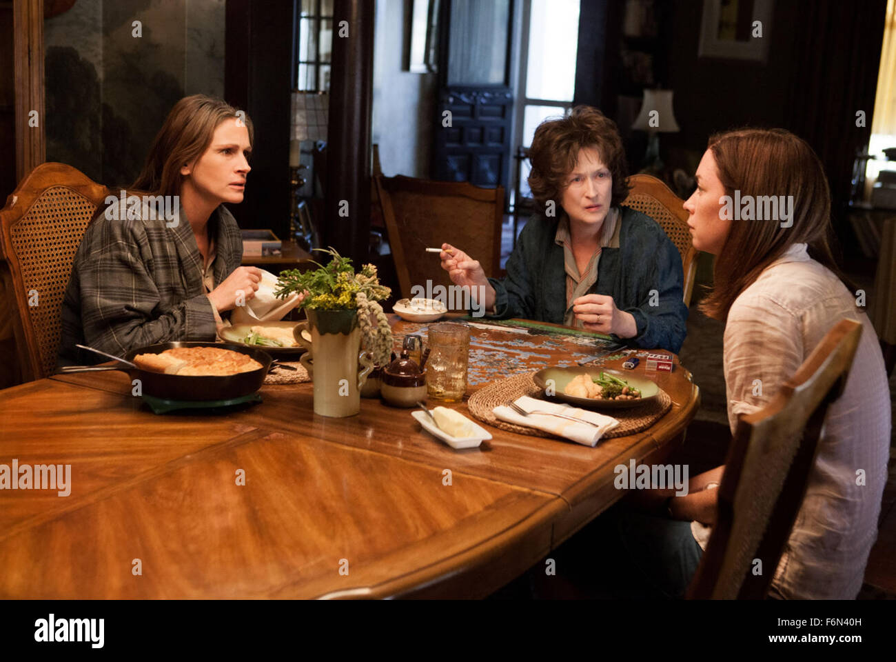 Jan. 22, 2014 - Hollywood, USA - AUGUST: OSAGE COUNTY (2013)..JULIA ROBERTS..MERYL STREEP..JULIANNE NICHOLSON..JOHN WELLS (DIR)....(Credit Image: c face to face/Entertainment Pictures) Stock Photo