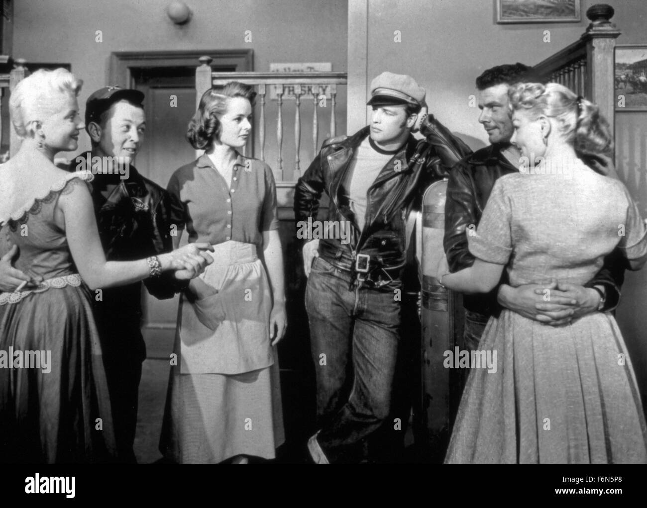 Feb. 13, 2014 - Hollywood, U.S. - THE WILD ONE (1953)..MARY MURPHY, MARLON BRANDO, LASLO BENEDEK (DIR)..WDON 015..MARY MURPHY, MARLON BRANDO..  (Credit Image: c Credit Image: c face to face/Entertainment Pictures) Stock Photo