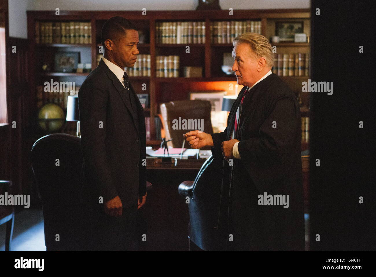 RELEASE DATE: January 9, 2015 TITLE: Selma STUDIO: Paramount Pictures DIRECTOR: Ava DuVernay PLOT: Martin Luther King and the civil rights marches of Selma, Alabama, that changed the United States for ever. PICTURED: CUBA GOODING JR as Fred gray and MARTIN SHEEN as Frank Minis Johnson Stock Photo