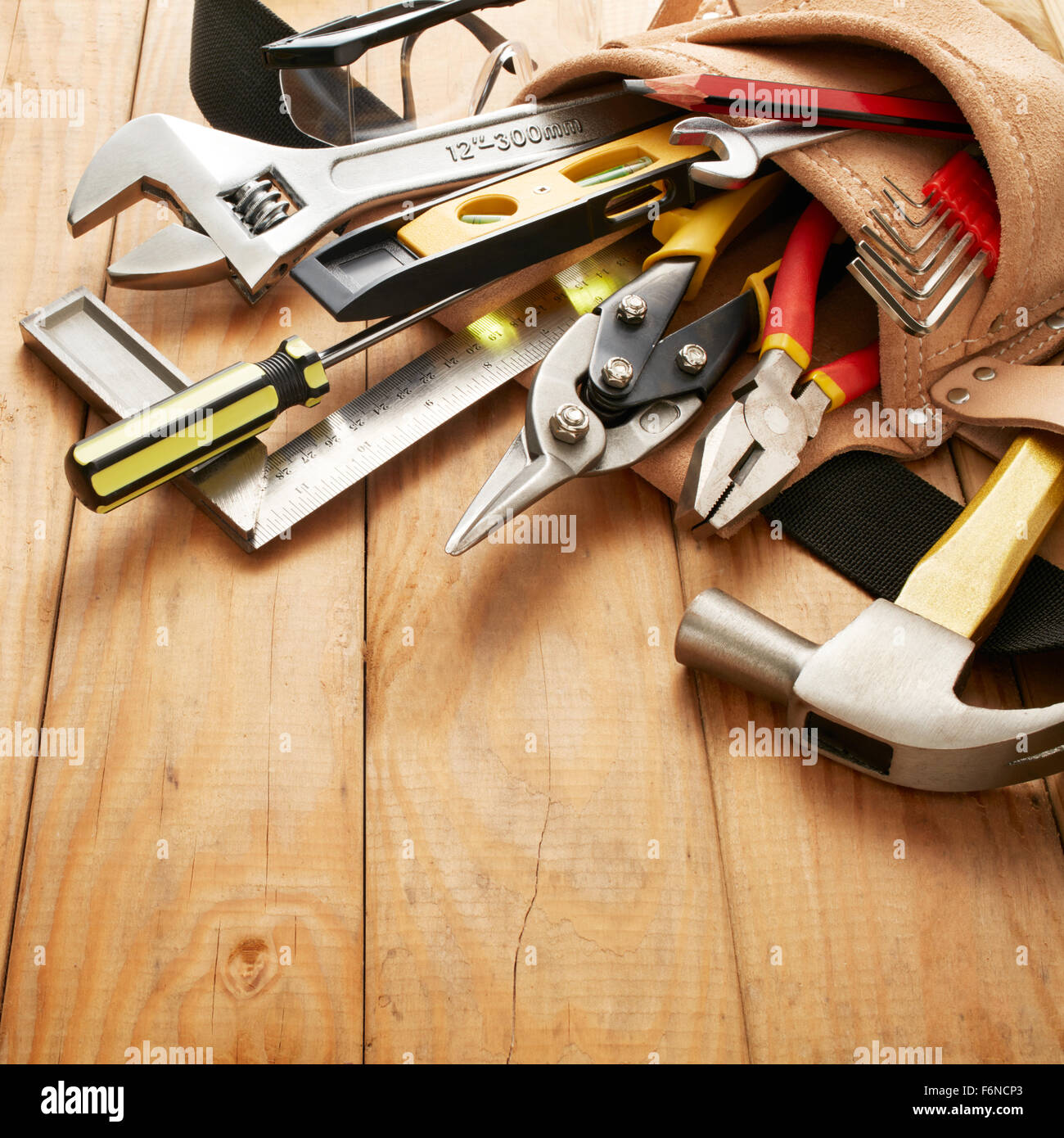 Tool belt hi-res stock photography and images - Alamy