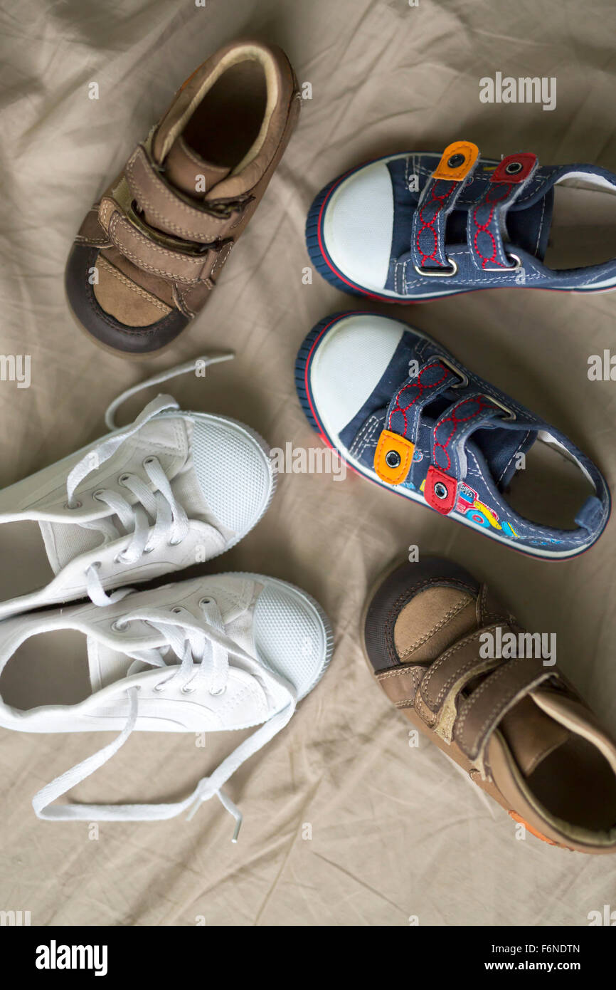 Dad and son shoes hires stock photography and images Alamy