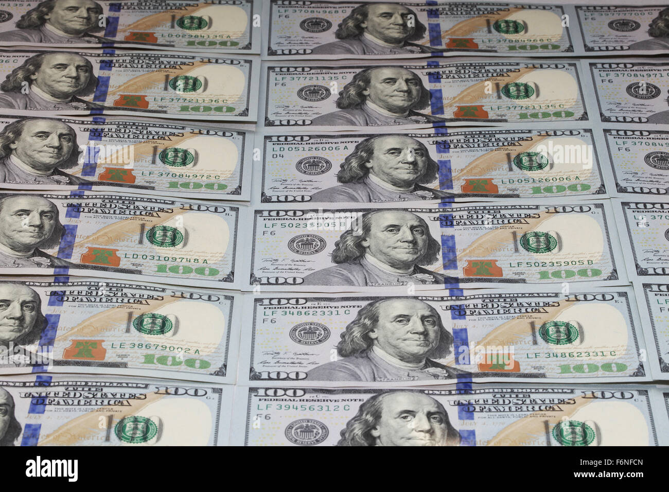 100 us dollar bills hi-res stock photography and images - Alamy