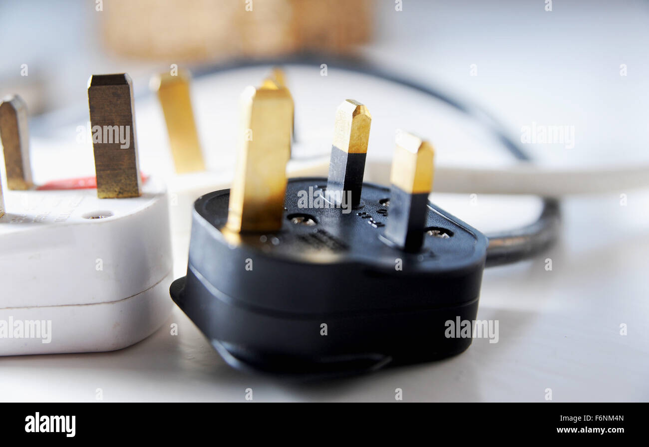 British standard 3 pin plugs and sockets for domestic household use