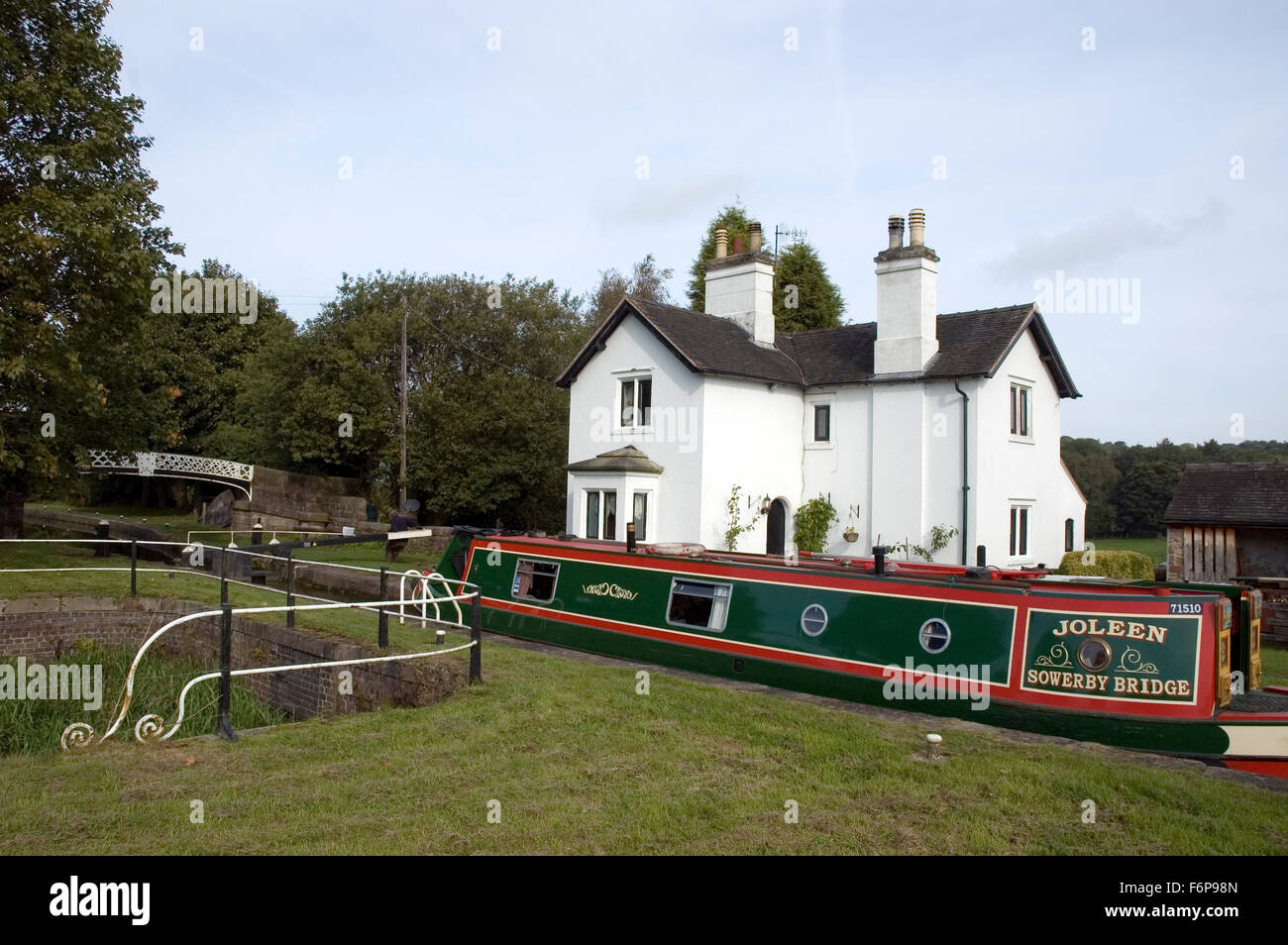 Caldon Canal, Lock Cottage, Endon, Narrow boat, StokeonTrent