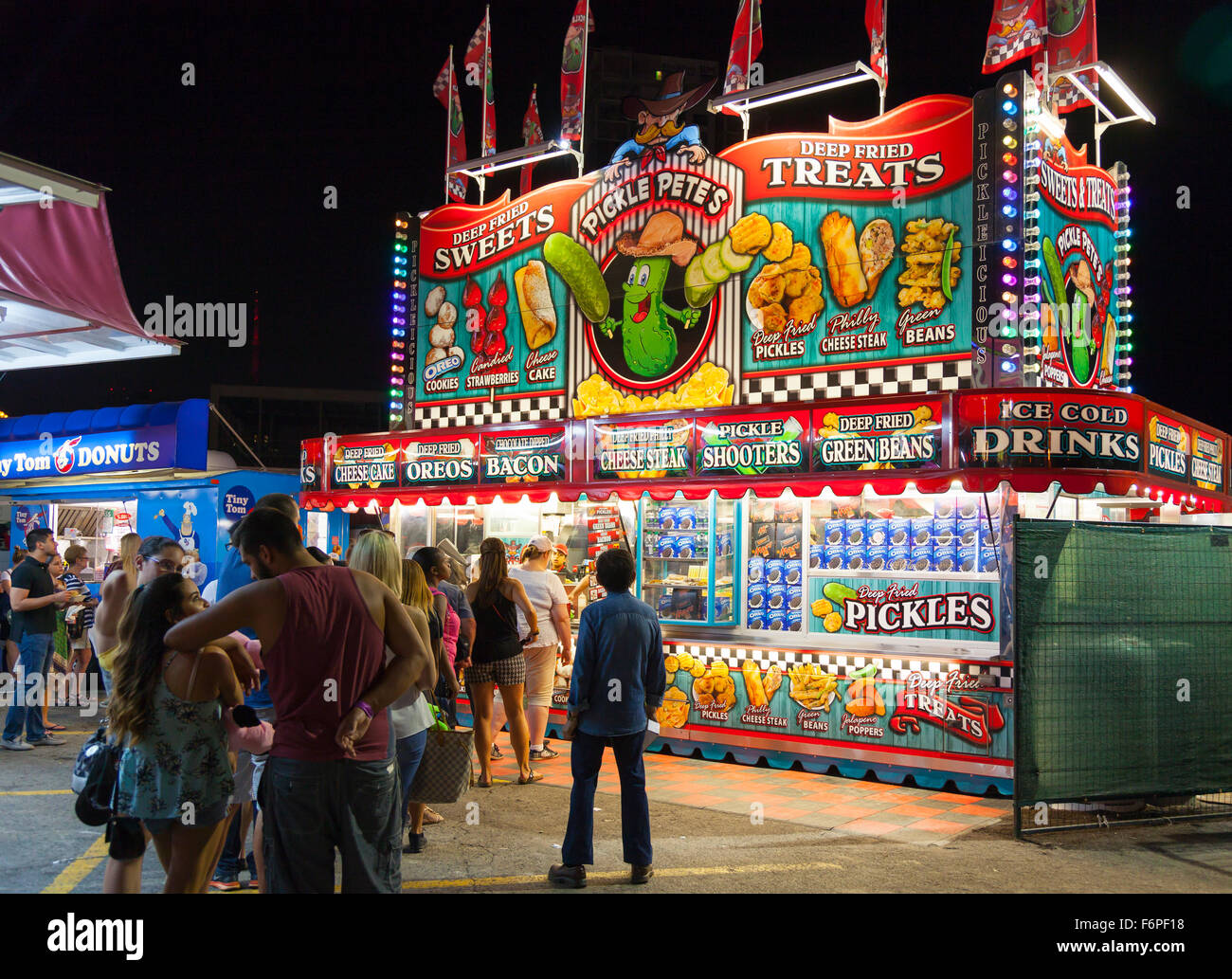 A lineup at the Pete's Pickles stand. Canadian National Exhibition (CNE