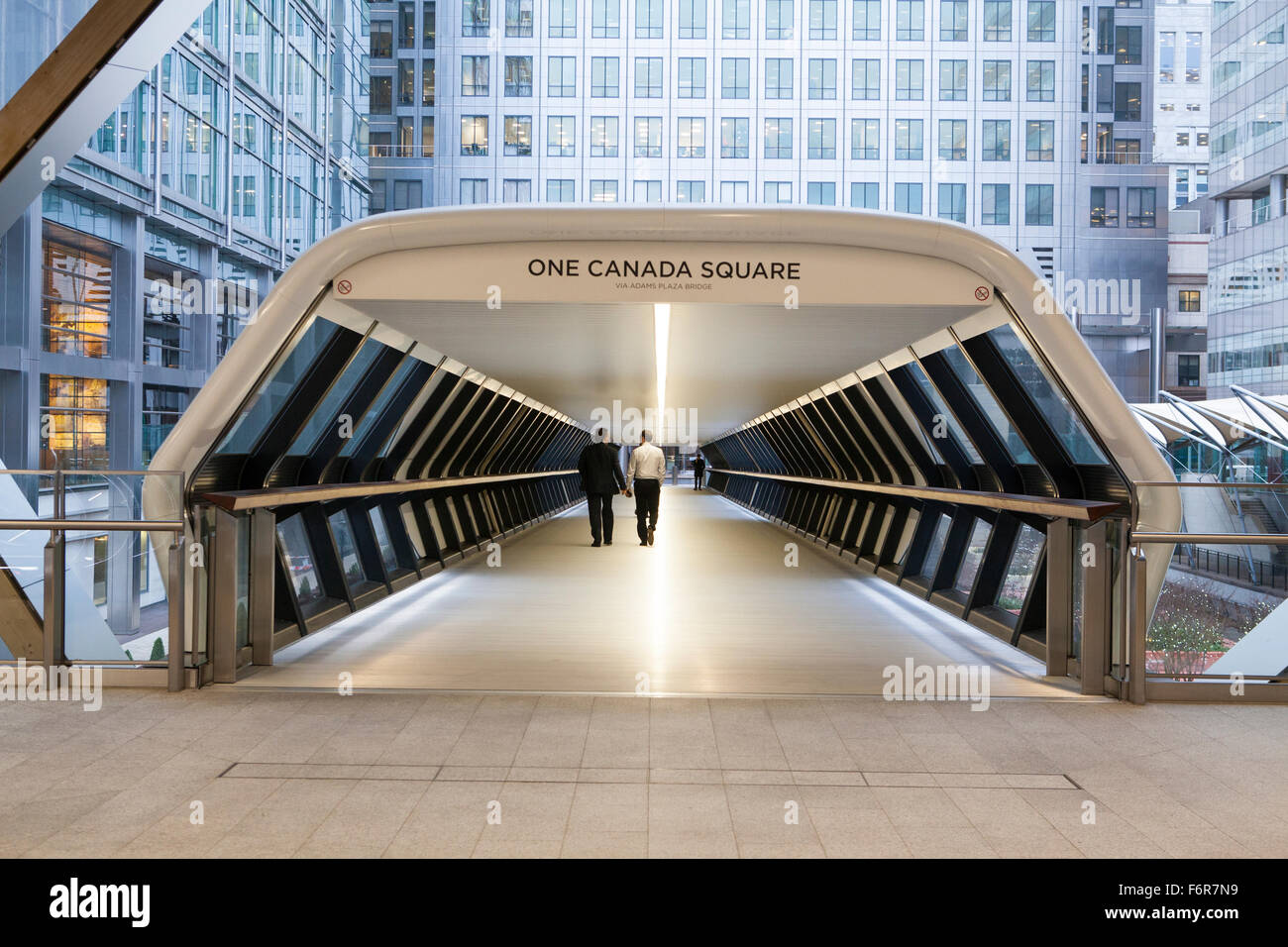 Crossrail Place - Canary Wharf Pedestrian Bridge Stock Photo