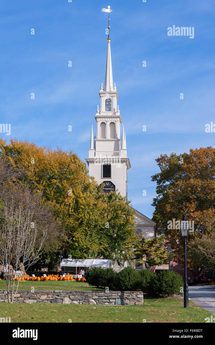 Trinity Church, on Queen Anne Square, Newport, Rhode Island, U.S.A