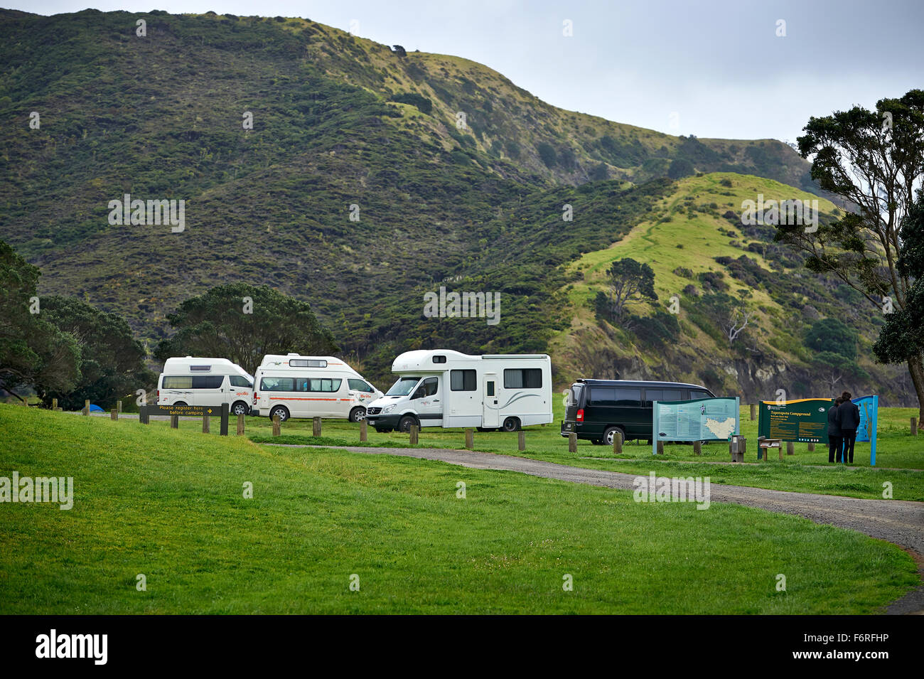 Motorhomes and camping  at Tappotupotu Bay Nth Island New Zealand Stock Photo