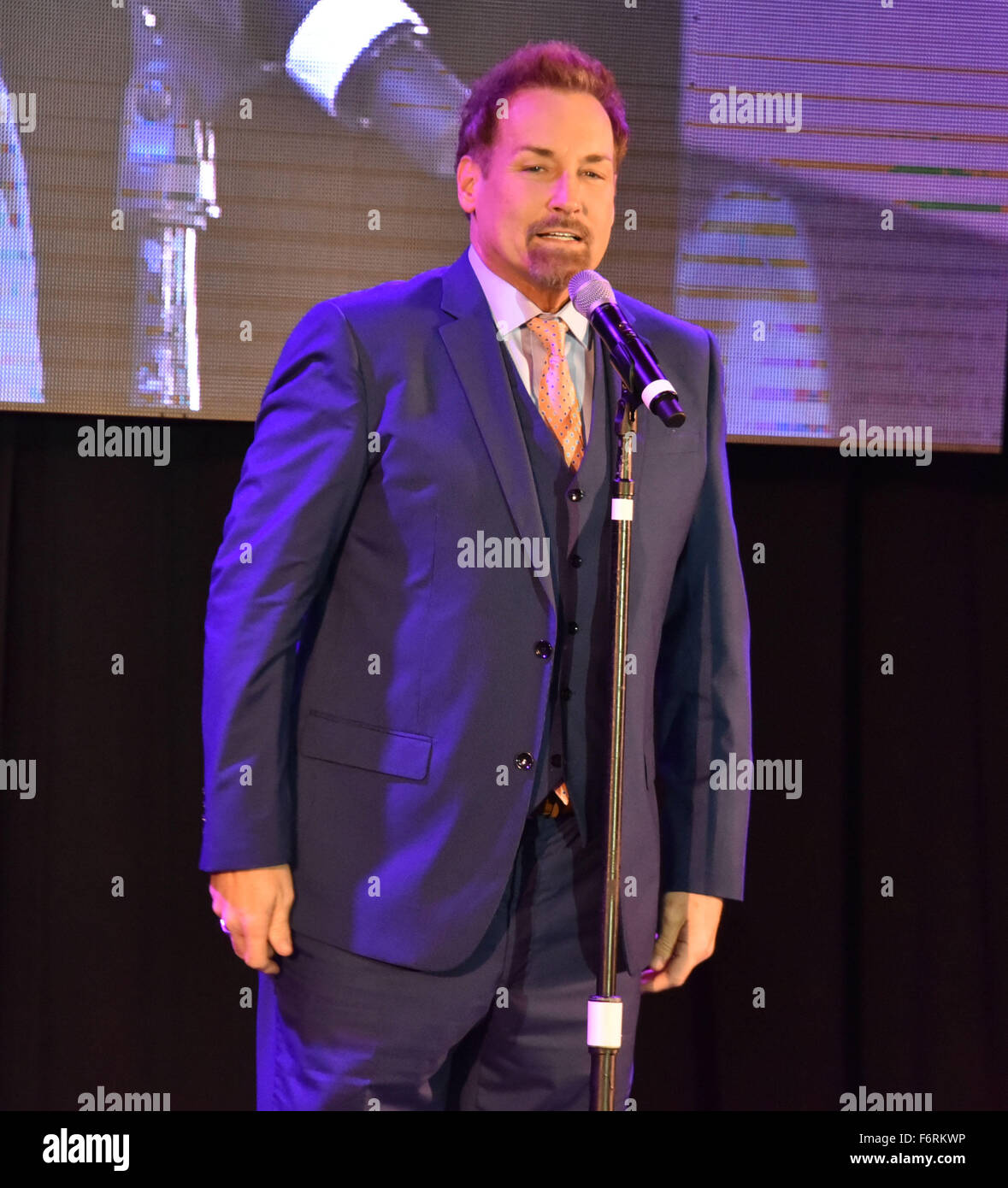 Paula Abdul and Ruben Studdard Appearance Wigs and Wishes cancer benefit with Martino Cartier