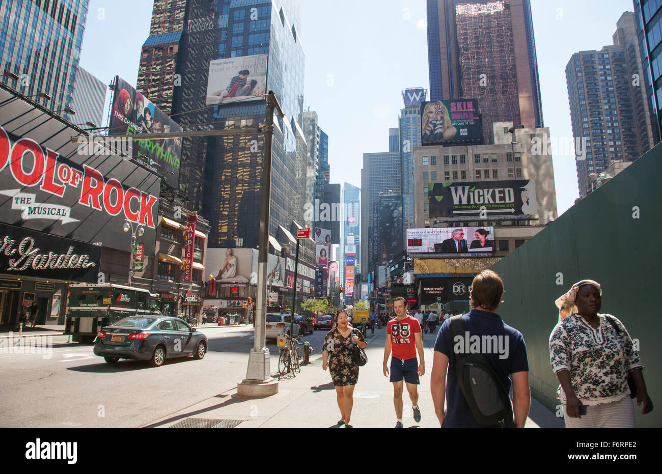 Billboard Removal and Transformation of One Times Square Progresses in  Midtown, Manhattan - New York YIMBY