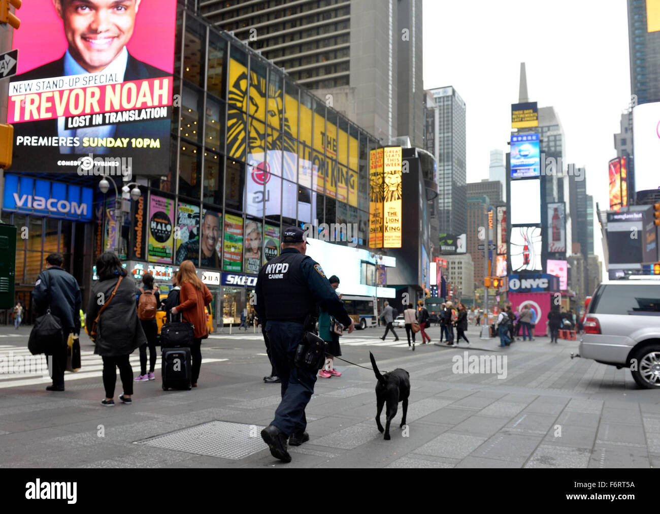 New York, USA. 19th Nov, 2015. A police officer patrols with a police ...