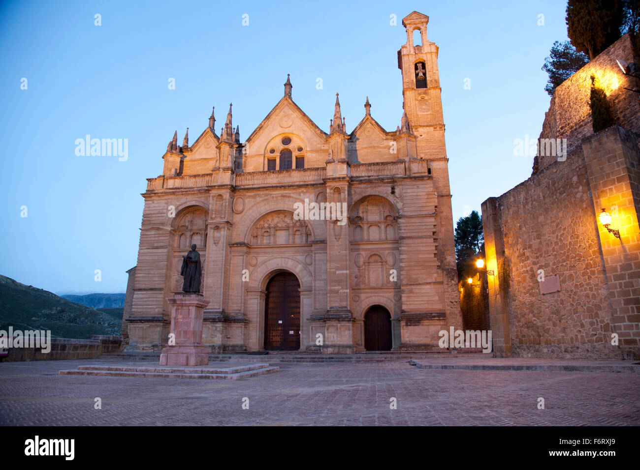 Church of Real Colegiata de Santa Maria la Mayor Stock Photo Alamy