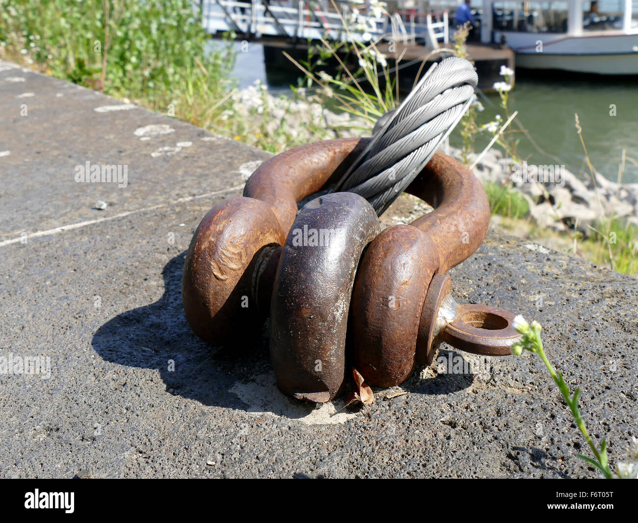 Lashing Mooring Ring High Resolution Stock Photography and Images - Alamy